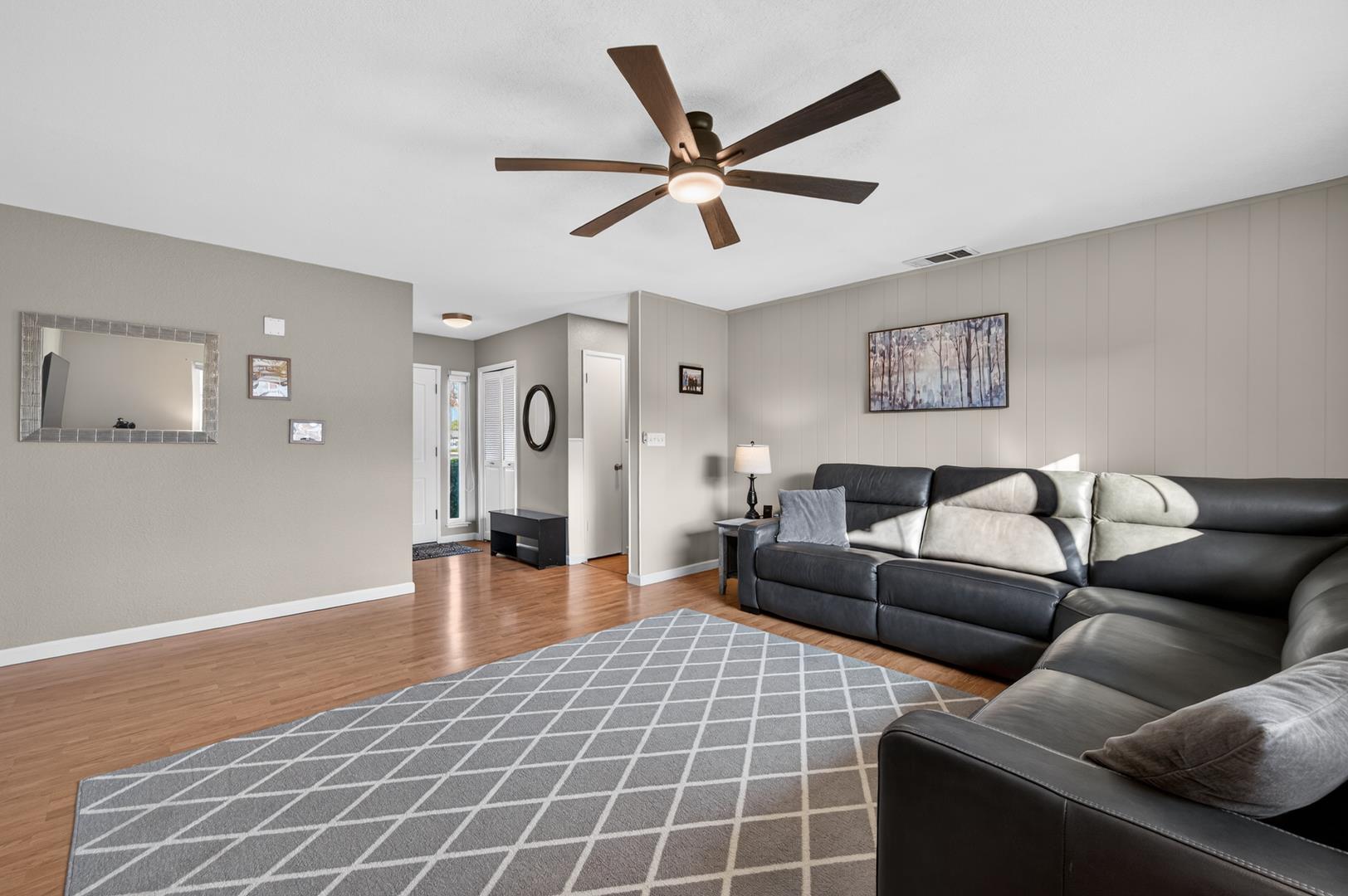 1506 Robinwood Ave, photo 18