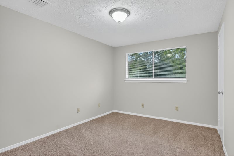 Bedroom 3 at 9937 Moss Side Ln, Jacksonville, FL 32257