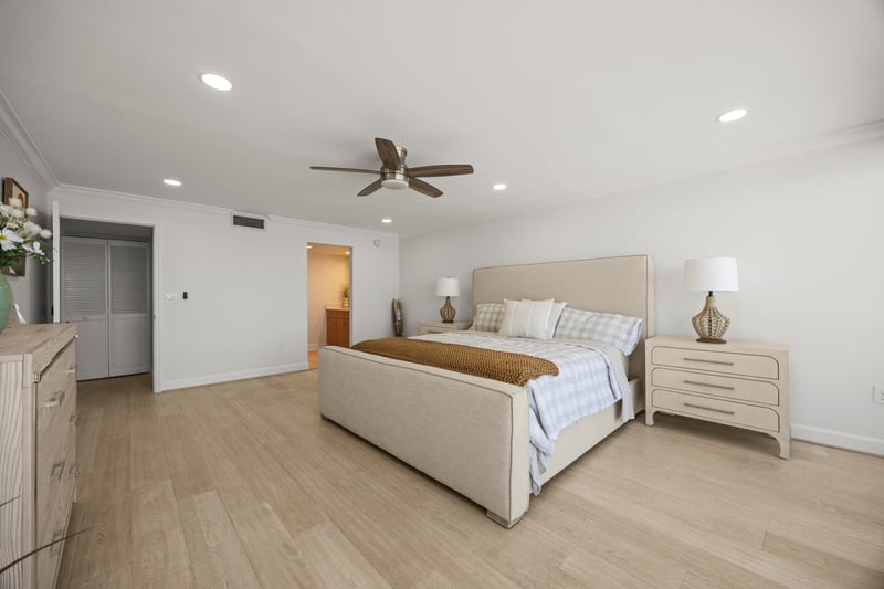 Photo 23 of 2100 Ocean Dr S ph 2, Jacksonville Beach, FL 32250, photographed by Megapixeler