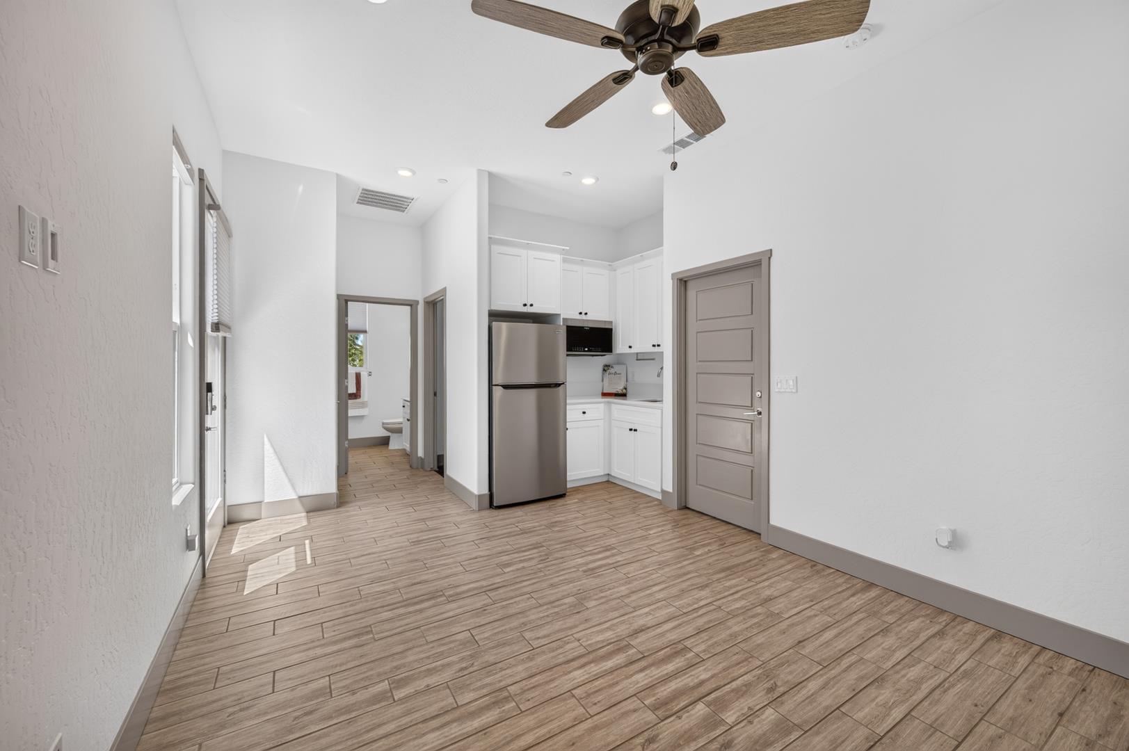 655 Huntington Ave, photo 44