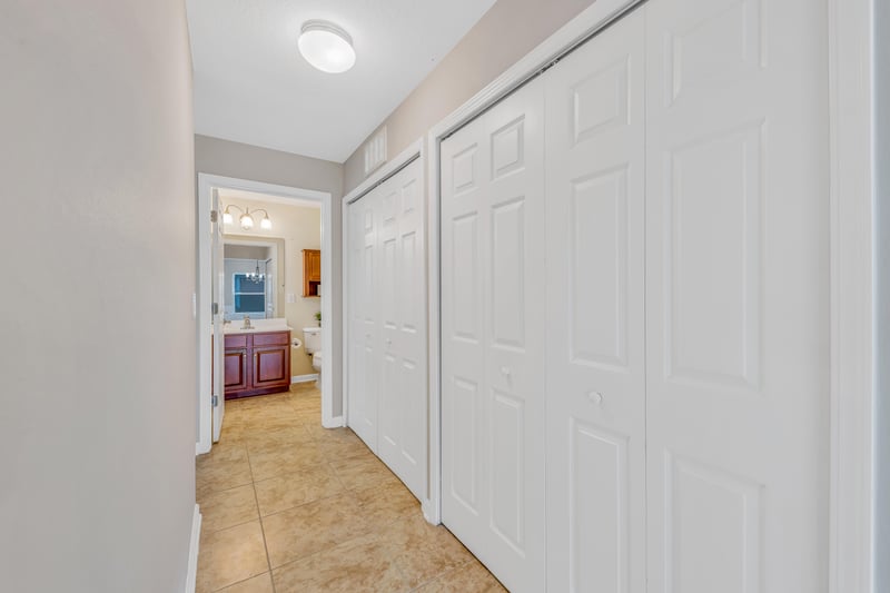 Photo 32 of 8665 Little Swift Cir, Jacksonville, FL 32256, photographed by Megapixeler