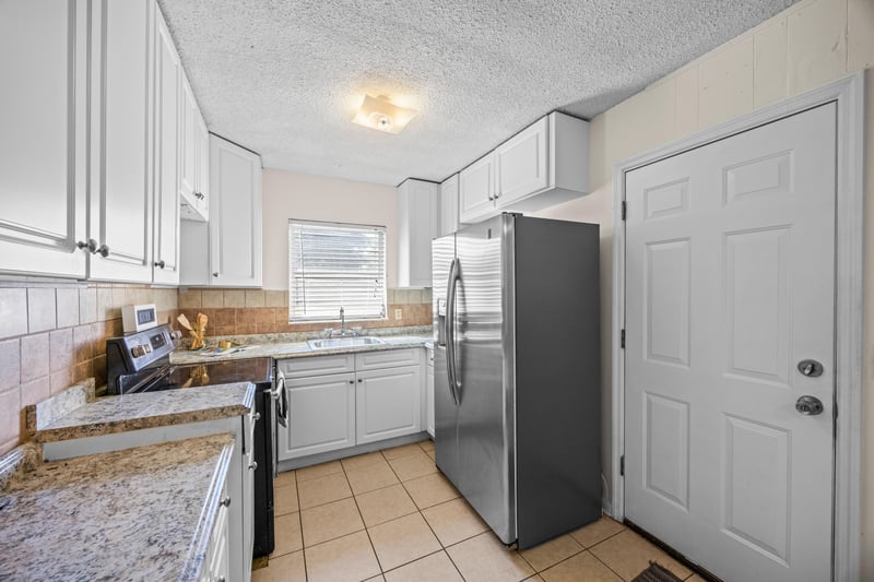 Photo 12 of 10431 Ebbitt Rd, Jacksonville, FL 32246, photographed by Megapixeler