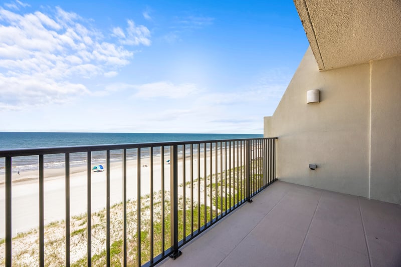 Photo 3 of 2100 Ocean Dr S ph 2, Jacksonville Beach, FL 32250, photographed by Megapixeler