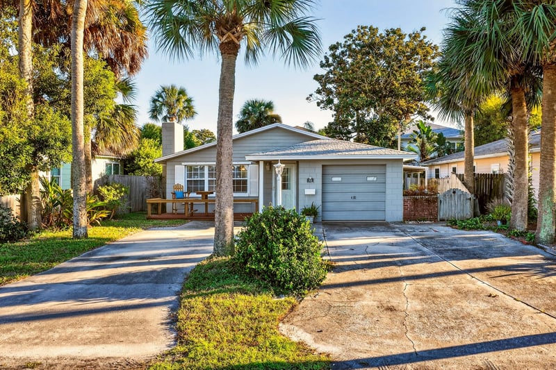 Photo 2 of 509 Lora St, Neptune Beach, FL 32266, photographed by Megapixeler
