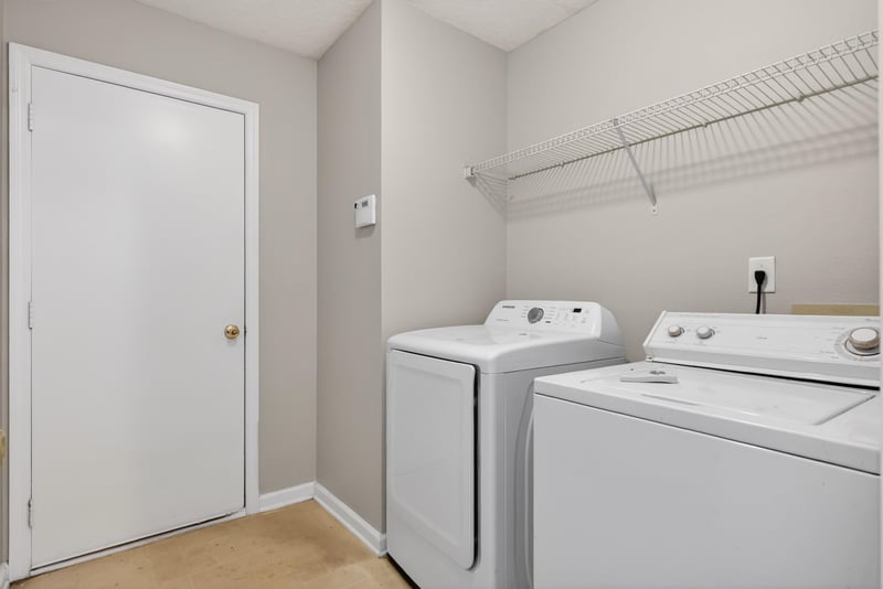 Laundry at 75277 Ravenwood Dr, Yulee, FL 32097