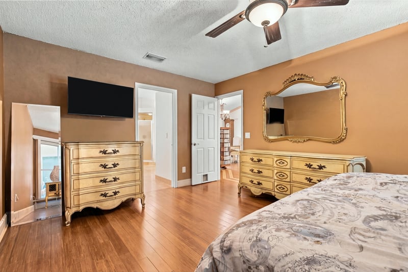 Bedroom, photographed by Megapixeler on Winding Springs Ct, Jacksonville