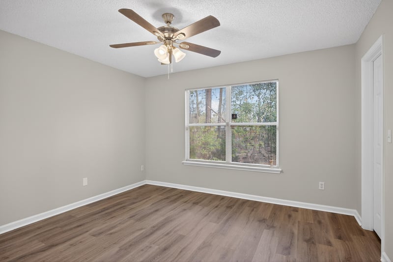 Photo 17 of 1460 Ellis Trace Dr W, Jacksonville, FL 32205, photographed by Megapixeler