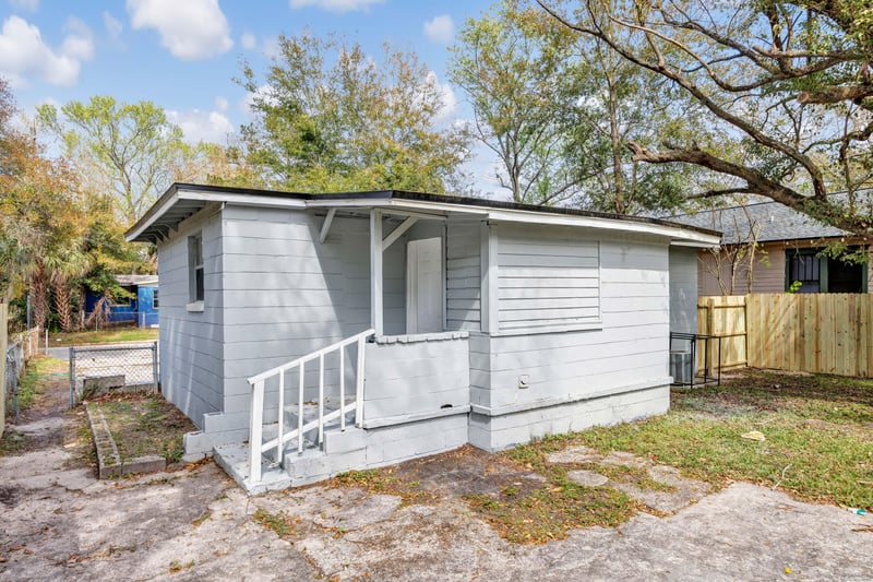 Photo 3 of 1750 W 29th St, Jacksonville, FL 32209, photographed by Megapixeler