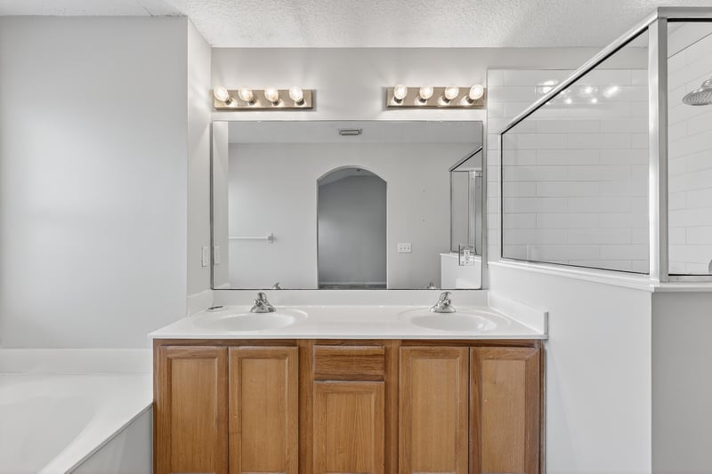 Primary Bath at 9205 Redtail Dr, Jacksonville, FL 32222
