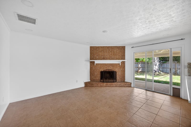 Family Room at 1680 Aspen Ct, Orange Park, FL 32073