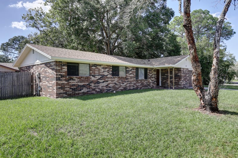 Front Left at 4150 Lazy Hollow Ln N, Jacksonville, FL 32257