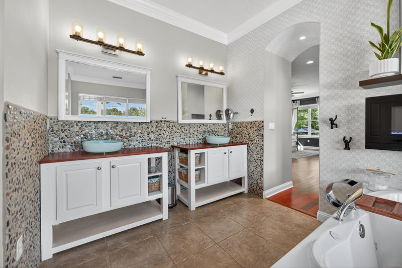 Photo 61 of 301 Saratoga Dr, Satsuma, FL 32189, photographed by Megapixeler
