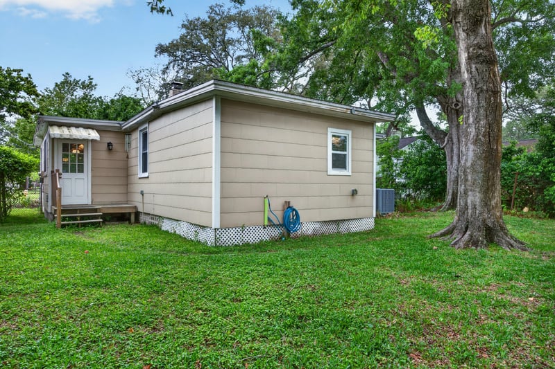 Photo 32 of 1573 Charon Rd, Jacksonville, FL 32205, photographed by Megapixeler