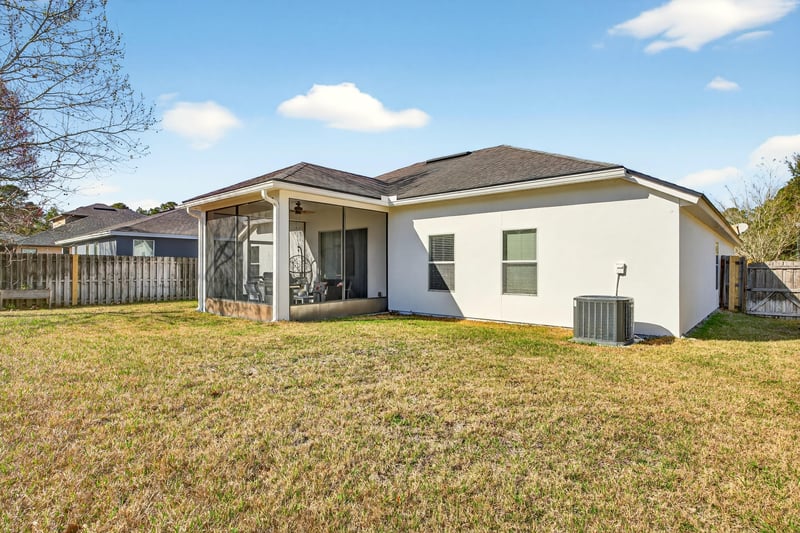 Photo 33 of 526 Arborwood Dr, Jacksonville, FL 32218, photographed by Megapixeler