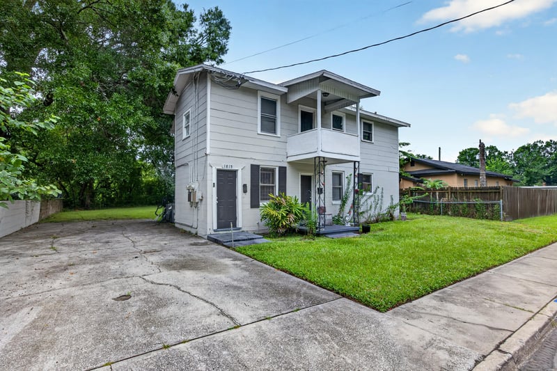 Photo 3 of 1811 Whitner St, Jacksonville, FL 32209, photographed by Megapixeler