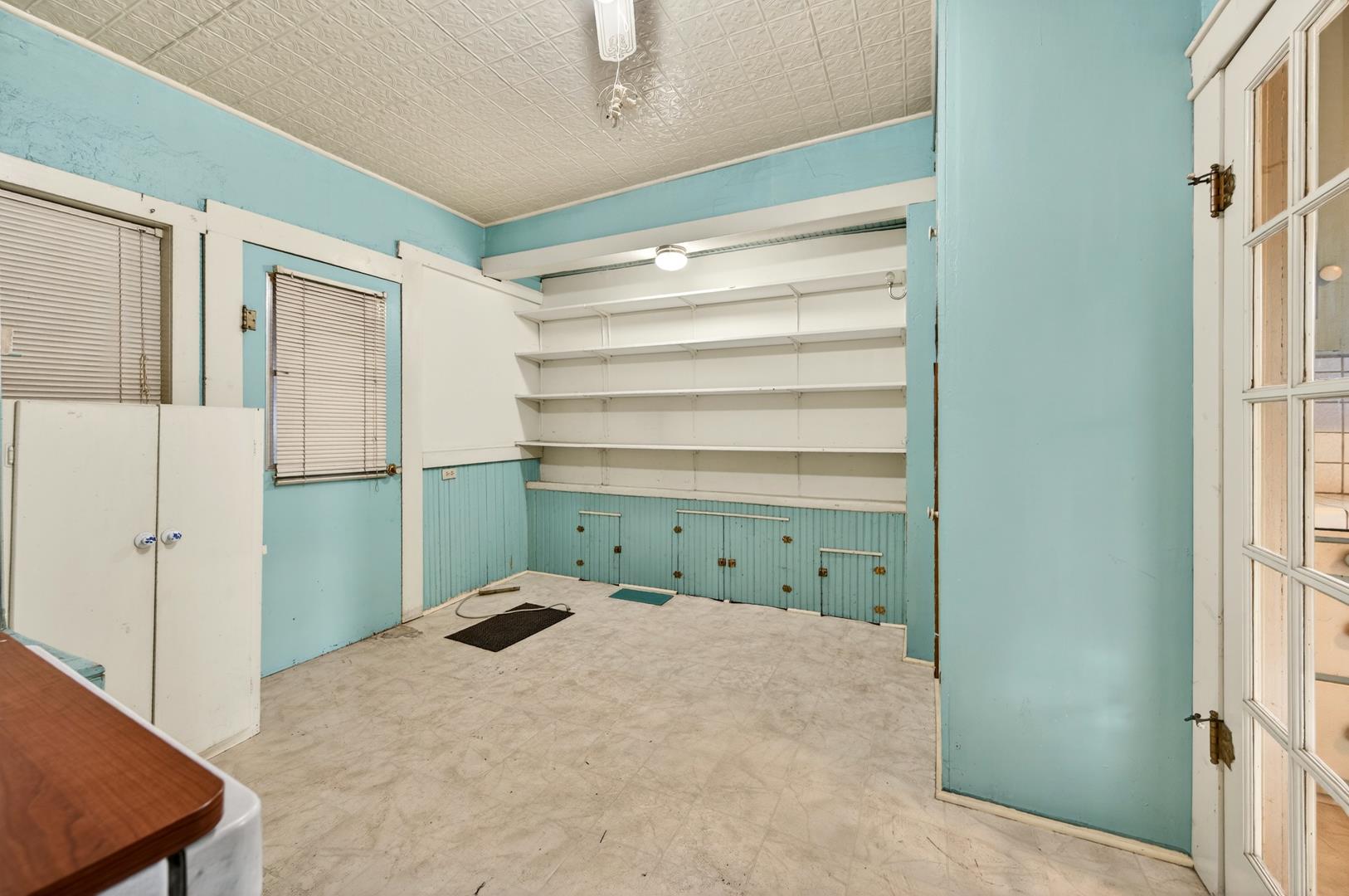 435 N Alta Ave, photo 32