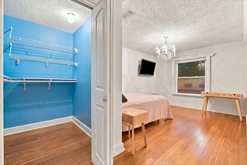 Bedroom closet, photographed by Megapixeler on Winding Springs Ct, Jacksonville