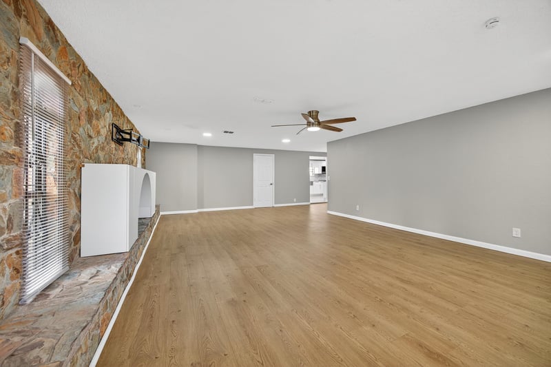 Photo 22 of 5216 Doncaster Ave, Jacksonville, FL 32208, photographed by Megapixeler