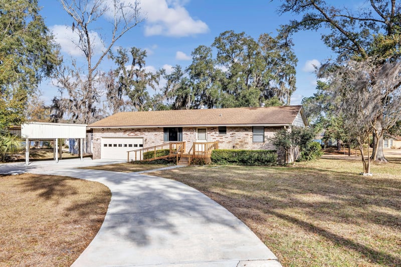 Photo 2 of 1019 Haynes Ct, Green Cove Springs, FL 32043, photographed by Megapixeler