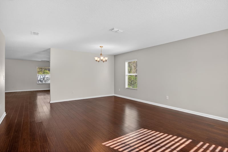 Photo 9 of 5000 Magnolia Valley Dr, Jacksonville, FL 32210, photographed by Megapixeler