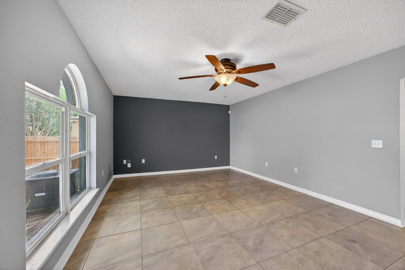 Family Room at 7379 Edenfield Park Rd, Jacksonville, FL 32244