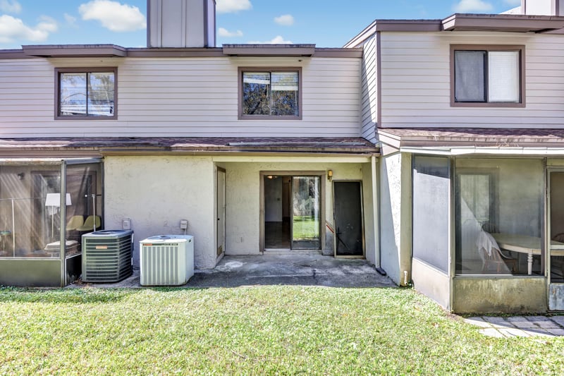 Photo 38 of 8300 Plaza Gate Ln unit 1062, Jacksonville, FL 32217, photographed by Megapixeler