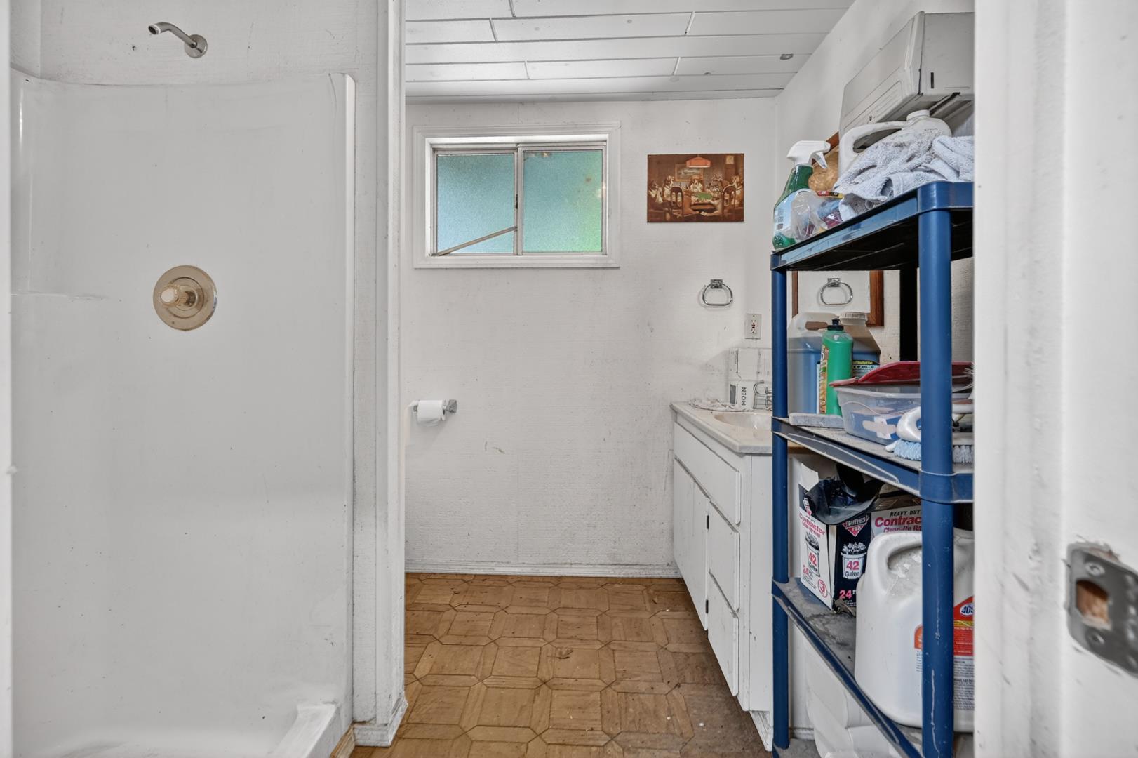 1185 N Locan Ave, photo 84