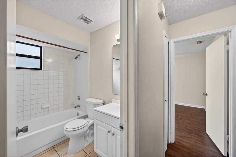 Photo 17 of 8725 Huntington Woods Cir N, Jacksonville, FL 32244, photographed by Megapixeler