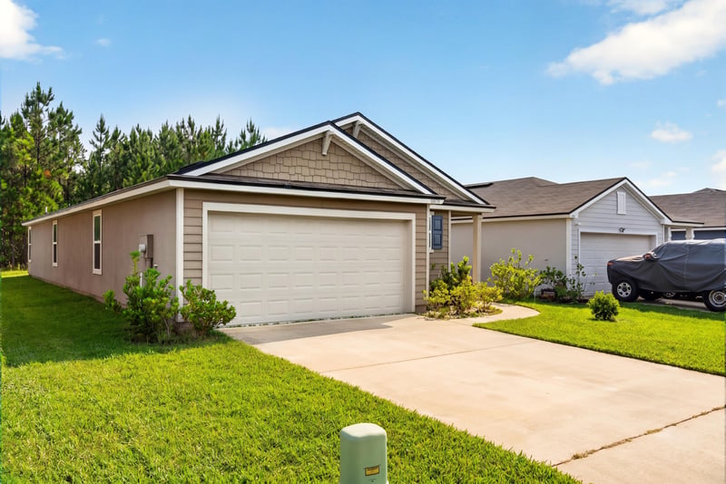 Photo 3 of 15679 Strawberry Roan Ct, Jacksonville, FL 32234, photographed by Megapixeler