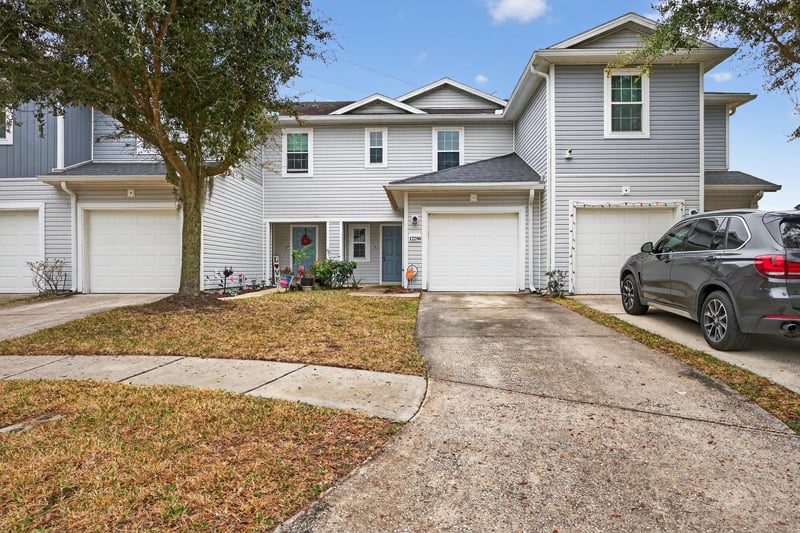 Photo 2 of 12296 Coconut Grove Ct, Jacksonville, FL 32218, photographed by Megapixeler