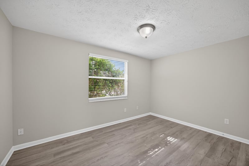 Photo 22 of 726 Perryman Ln W, Jacksonville, FL 32221, photographed by Megapixeler