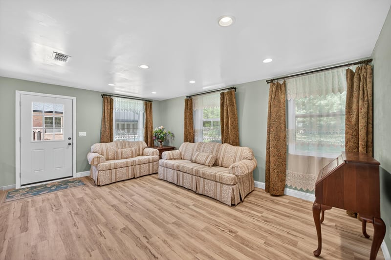 Photo 48 of 11341 V C Johnson Rd, Jacksonville, FL 32218, photographed by Megapixeler