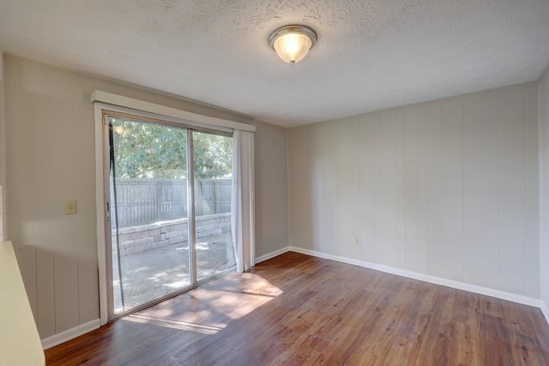 Dinet Area near Kitchen at 4150 Lazy Hollow Ln N, Jacksonville, FL 32257