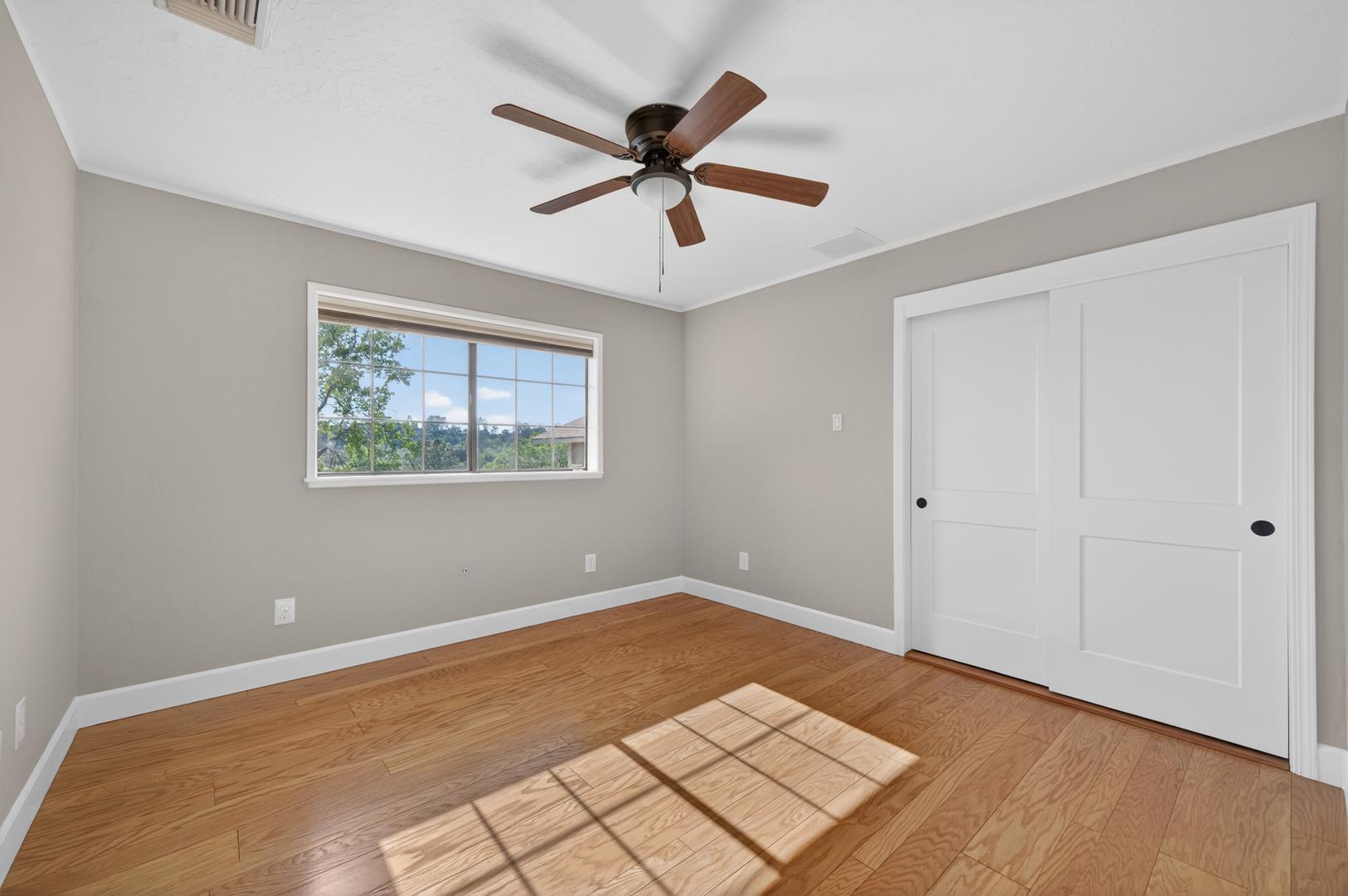 30919 Auberry Rd, photo 79