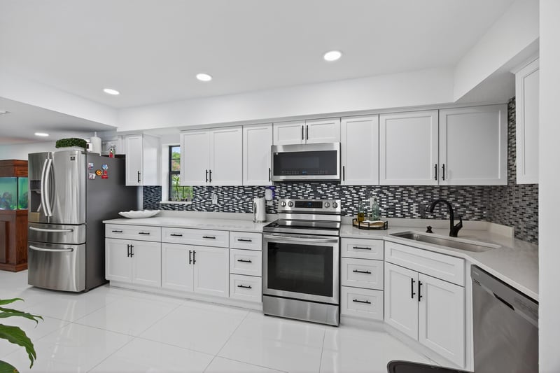 Photo 18 of 7805 Baymeadows Cir W, Jacksonville, FL 32256, photographed by Megapixeler