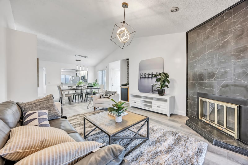 Photo 6 of 9360 Craven Rd unit 301, Jacksonville, FL 32257, photographed by Megapixeler