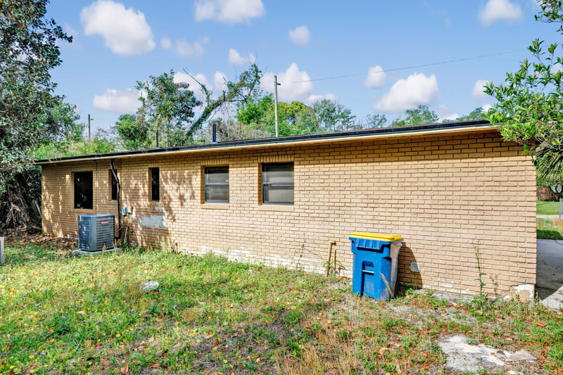 Photo 34 of 10303 Elmhurst Dr, Jacksonville, FL 32218, photographed by Megapixeler