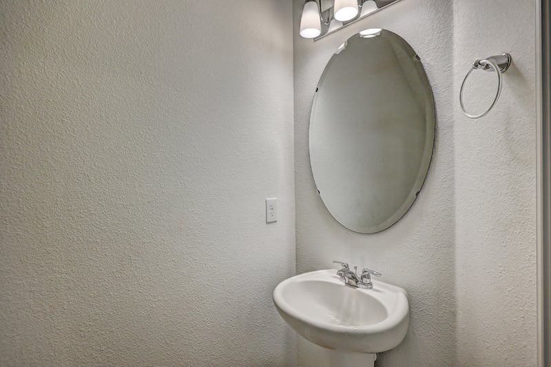 Powder Room at 43 Mellowood Ln, St. Augustine, FL 32092