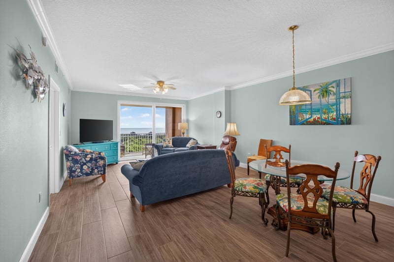 Photo 10 of 60 Surfview Dr #206, Palm Coast, FL 32137, photographed by Megapixeler