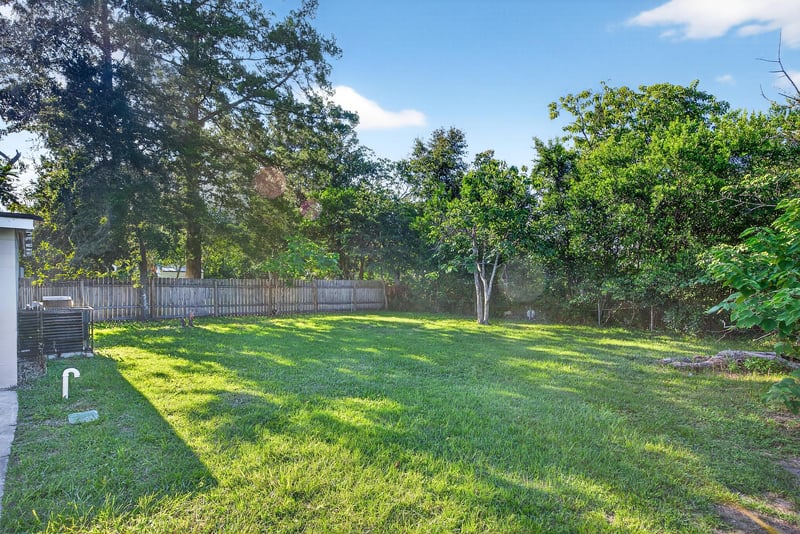 Photo 24 of 1023 De Paul Dr, Jacksonville, FL 32218, photographed by Megapixeler
