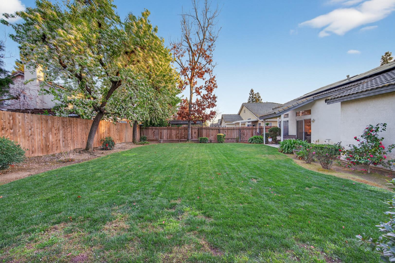 8652 N Sierra Vista Ave, photo 45