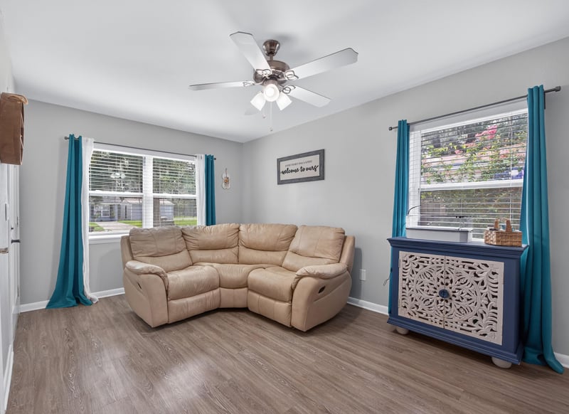 Photo 4 of 730 Pine Ave, Green Cove Springs, FL 32043, photographed by Megapixeler