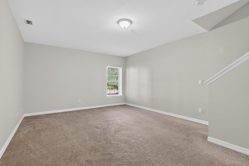 Photo 11 of 340 E Ashley St, Jacksonville, FL 32202, photographed by Megapixeler