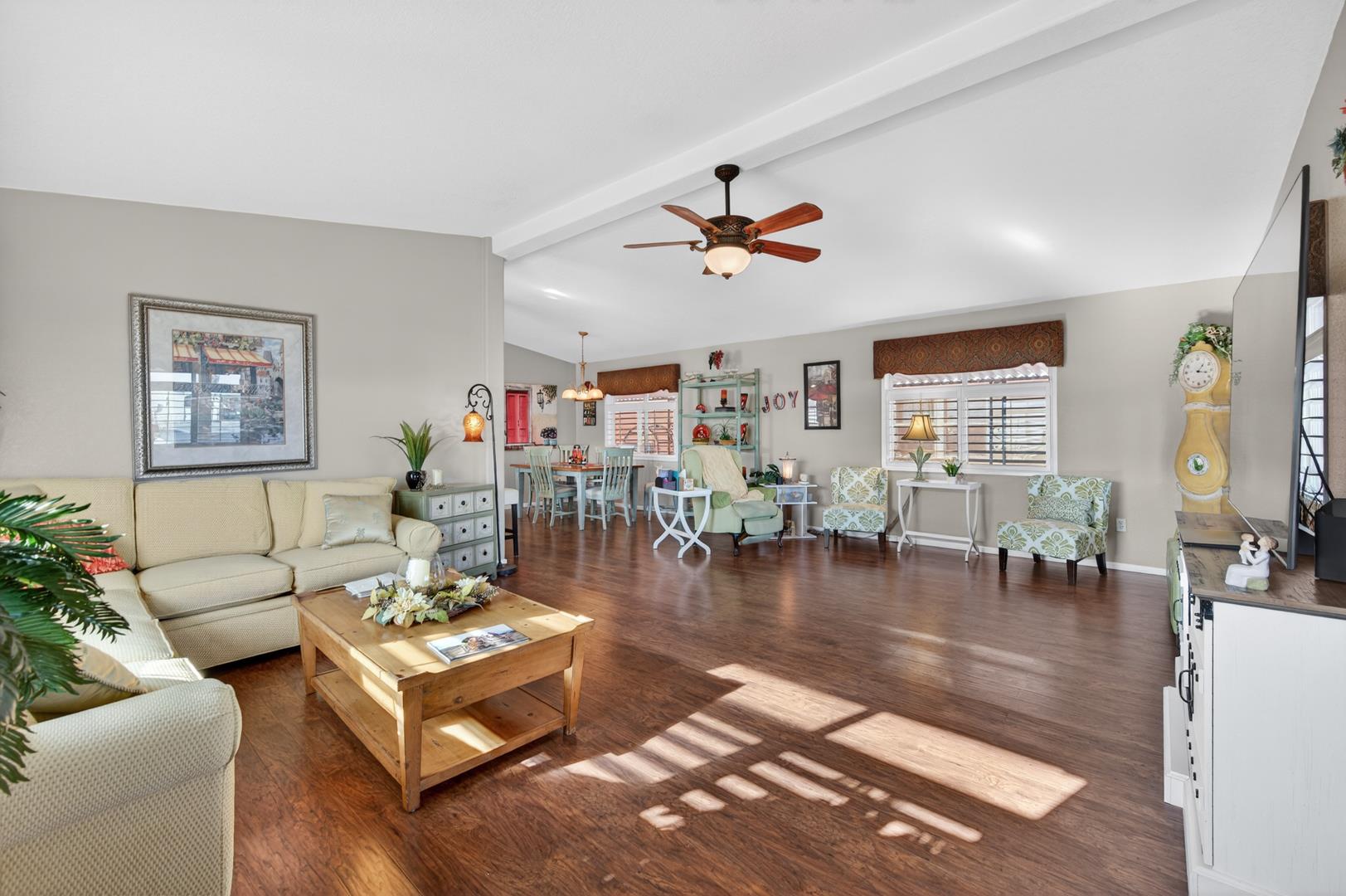 105 W Herndon #3, photo 8