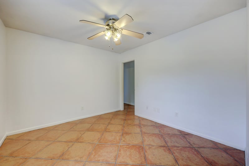 Family Room at 1012 8th St S, Jacksonville Beach, FL 32250