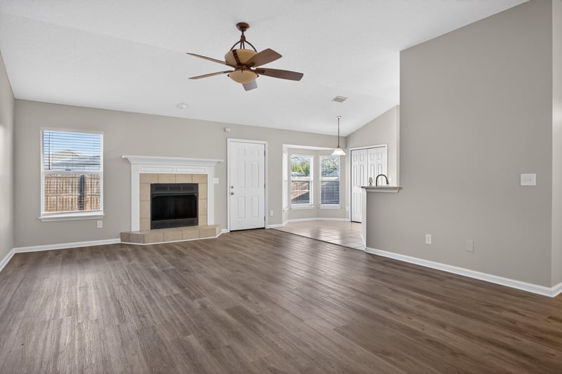 Photo 10 of 3364 Shelley Dr, Green Cove Springs, FL 32043, photographed by Megapixeler