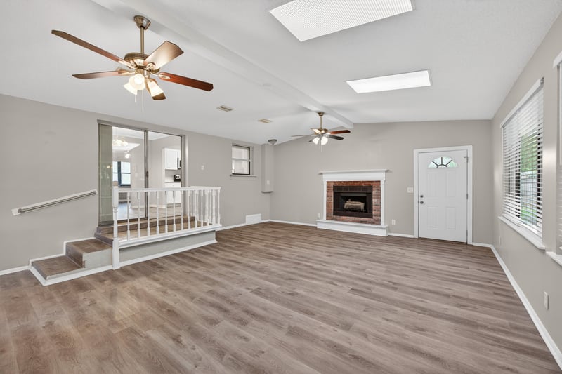 Photo 16 of 7251 Mayapple Rd, Jacksonville, FL 32211, photographed by Megapixeler