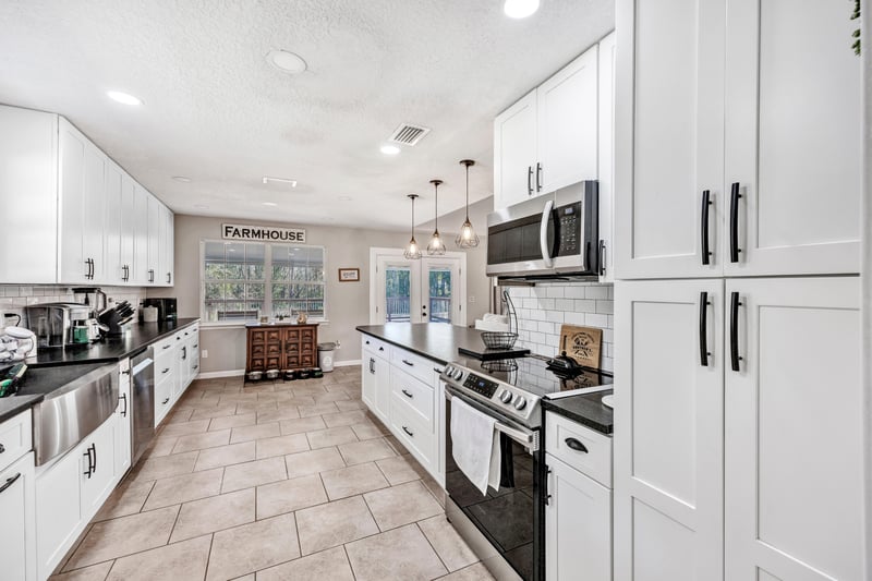 Photo 17 of 4919 Kangaroo Cir, Middleburg, FL 32068, photographed by Megapixeler