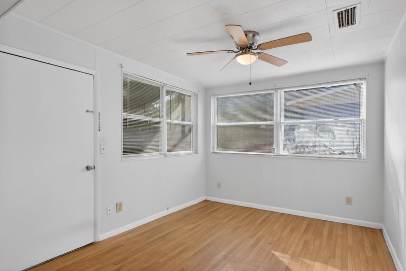 Room at 7248 Stonehurst Rd N, Jacksonville, FL 32277