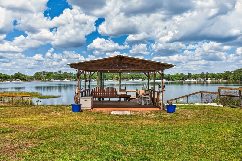 Photo 7 of 141 Kitty Ave, Interlachen, FL 32148, photographed by Megapixeler